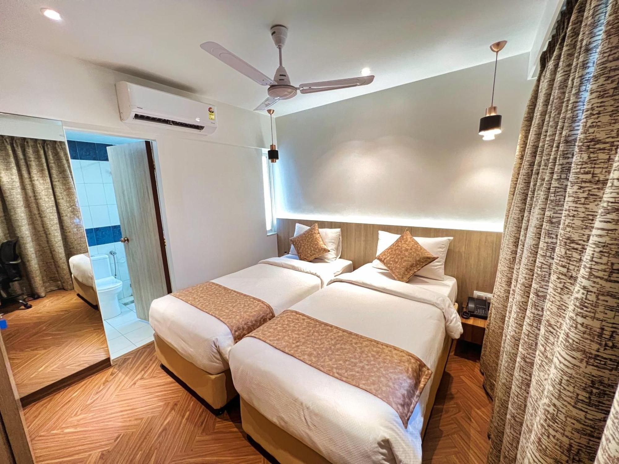 White House By Maxxvalue Service Apartments Bandra Мумбай Екстериор снимка
